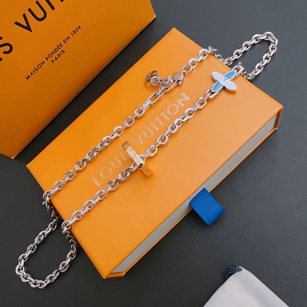 Louis Vuitton Necklaces